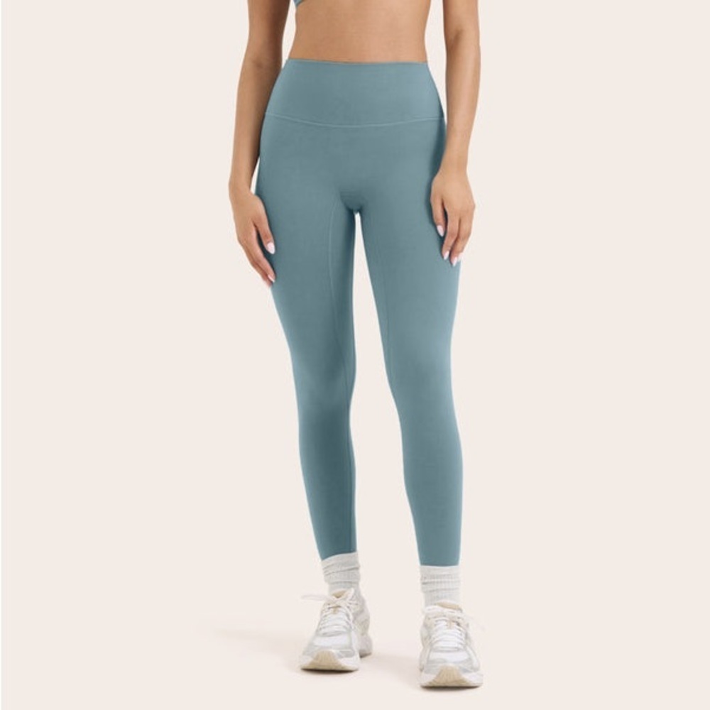 Set Active Airluxe High Rise Leggings in Slushy